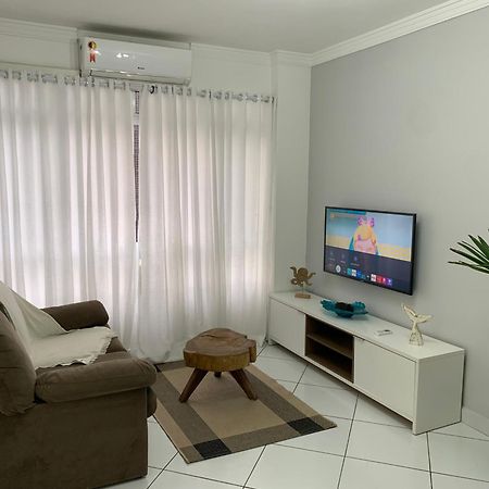 Apartamento Em Santos No Gonzaga Em Frente A Praia Kültér fotó